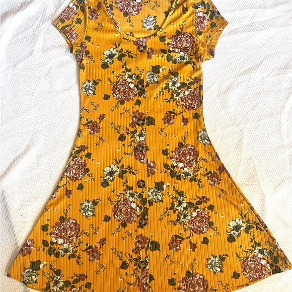 Full Circle Trends yellow floral Dress Sz S - Picture 5 of 6